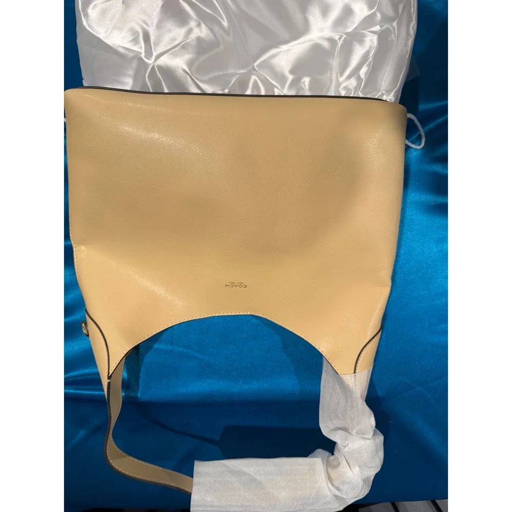 👜 COACH Brooklyn 28 Shoulder Bag — Cream | NWT | CU068